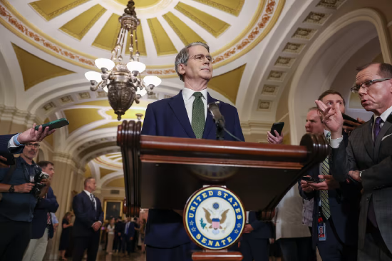 聚点股 特朗普称财长贝森特不再是美联储主席候选人