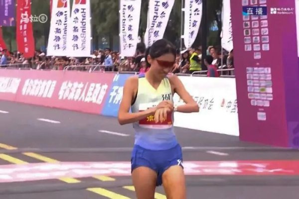 鑫创国际 “最快女护士”被解雇？医院给出最新回应